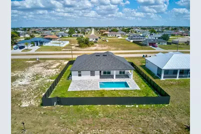 1026 Nelson Rd N, Cape Coral, FL 33993 - Photo 33