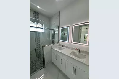 1022 Candlelight Dr, Lehigh Acres, FL 33974 - Photo 21