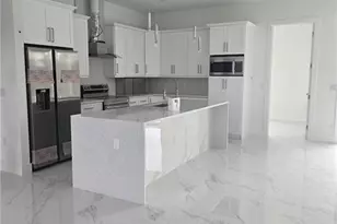 1022 Candlelight Dr, Lehigh Acres, FL 33974 - Photo 35