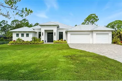 709 15th St SW, Naples, FL 34117 - Photo 1