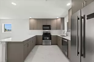 721 SW 30th Terrace, Cape Coral, FL 33914 - Photo 5