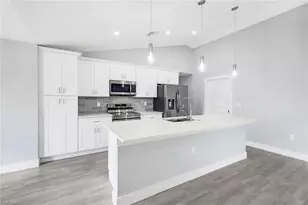 2018 NE 33rd Ln, Cape Coral, FL 33909 - Photo 9