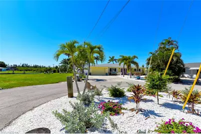 12082 Moon Shell Dr, Matlacha Isles, FL 33991 - Photo 37