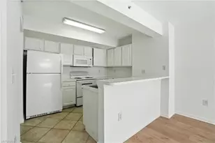 4127 Residence Drive, Fort Myers, FL 33901 - Photo 9