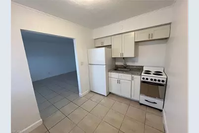 2452 Stella St #205, Fort Myers, FL 33901 - Photo 5