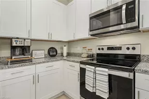 619 NW 2nd Ln, Cape Coral, FL 33993 - Photo 7