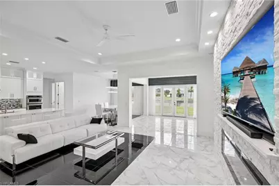 21 SW 21st St, Cape Coral, FL 33991 - Photo 11