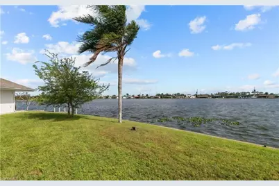 837 SW 2nd Ave, Cape Coral, FL 33991 - Photo 29