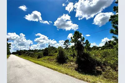 1109 Poinsettia Ave, Lehigh Acres, FL 33972 - Photo 3
