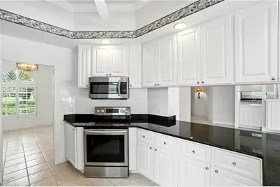 4017 Isla Ciudad Ct, Naples, FL 34109 - Photo 7