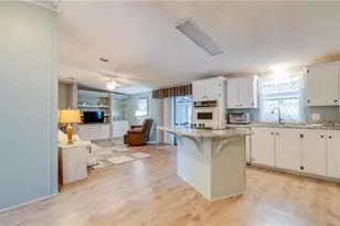 566 Horizon Dr, North Fort Myers, FL 33903 - Photo 3