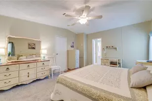 566 Horizon Dr, North Fort Myers, FL 33903 - Photo 15