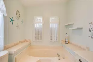 566 Horizon Dr, North Fort Myers, FL 33903 - Photo 17