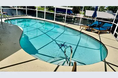 1927 SE 10th St, Cape Coral, FL 33990 - Photo 3