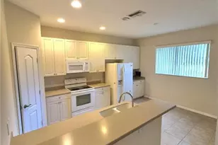 10210 Tin Maple Dr, Estero, FL 33928 - Photo 5