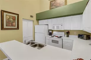 4105 Residence Drive, Fort Myers, FL 33901 - Photo 9