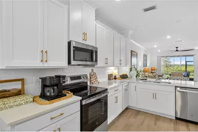 11861 Venetian Lagoon Dr #104, Fort Myers, FL 33913 - Photo 13