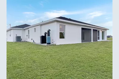 1423 NE 32nd Ln, Cape Coral, FL 33909 - Photo 19