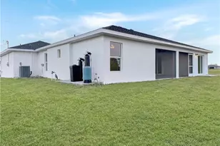 1423 NE 32nd Ln, Cape Coral, FL 33909 - Photo 19