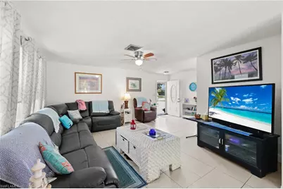 4517 Vinsetta Ave, North Fort Myers, FL 33903 - Photo 11