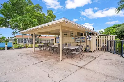 5586 Pendlewood Ln, Fort Myers, FL 33919 - Photo 23