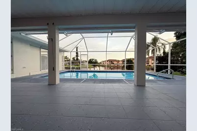 814 Victoria Dr, Cape Coral, FL 33904 - Photo 7