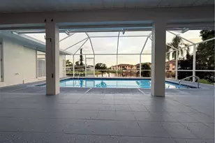 814 Victoria Dr, Cape Coral, FL 33904 - Photo 7