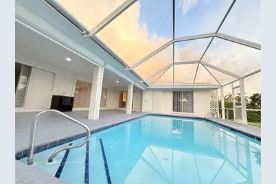 814 Victoria Dr, Cape Coral, FL 33904 - Photo 3