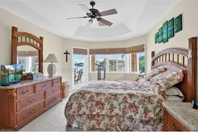 3318 SW 2nd St, Cape Coral, FL 33991 - Photo 9