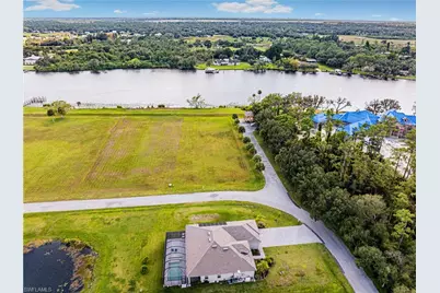 17109 Serengeti Cir, Alva, FL 33920 - Photo 15