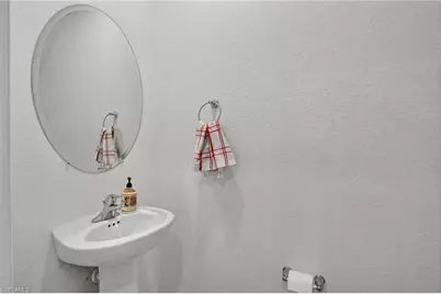 14245 Oviedo Pl, Fort Myers, FL 33905 - Photo 9