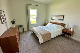 926 SE 23rd Pl, Cape Coral, FL 33990 - Photo 9