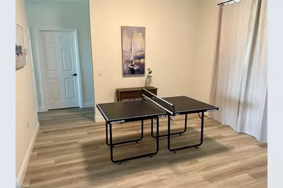926 SE 23rd Pl, Cape Coral, FL 33990 - Photo 3