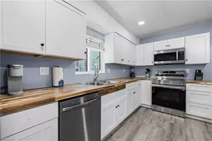 610 Donax St, Sanibel, FL 33957 - Photo 9