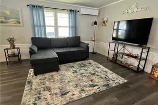 290 Valencia Dr, Fort Myers, FL 33905 - Photo 7