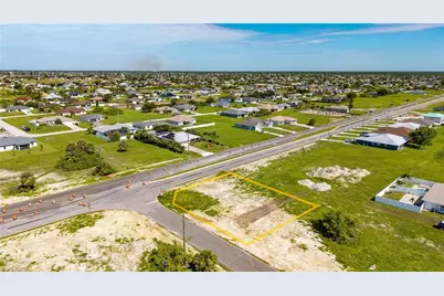 2011 Andalusia Blvd, Cape Coral, FL 33909 - Photo 5