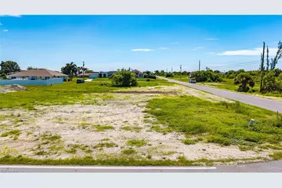 2011 Andalusia Blvd, Cape Coral, FL 33909 - Photo 15