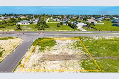 2011 Andalusia Blvd, Cape Coral, FL 33909 - Photo 13