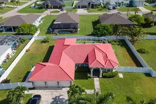 1817 SW 22nd Terrace, Cape Coral, FL 33991 - Photo 5