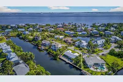 1739 Jewel Box Dr, Sanibel, FL 33957 - Photo 33