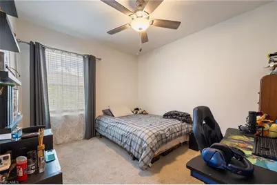 821 NE 6th Pl, Cape Coral, FL 33909 - Photo 23