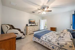 821 NE 6th Pl, Cape Coral, FL 33909 - Photo 17