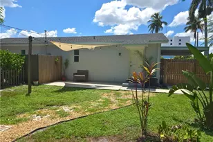 1915 Llewellyn Dr, Fort Myers, FL 33901 - Photo 19