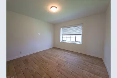 1915 Llewellyn Dr, Fort Myers, FL 33901 - Photo 11