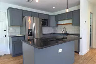 1915 Llewellyn Dr, Fort Myers, FL 33901 - Photo 9