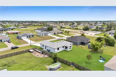 1229 NE 41st St, Cape Coral, FL 33909 - Photo 33