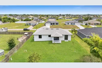 1229 NE 41st St, Cape Coral, FL 33909 - Photo 35