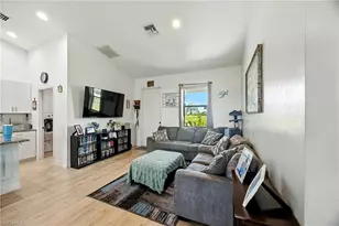 9048 Lamkin Cir, Labelle, FL 33935 - Photo 13