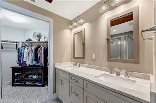 2745 1st St, Fort Myers, FL 33916 - Photo 11