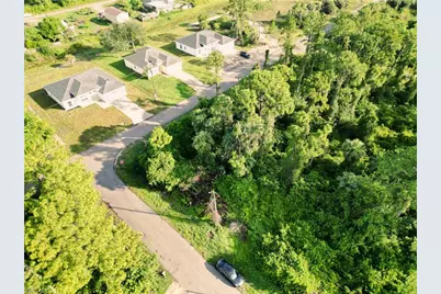 953 Lytle St E, Lehigh Acres, FL 33974 - Photo 5